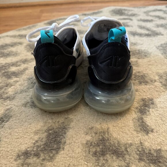 Nike Air Max 270 - Picture 4 of 5